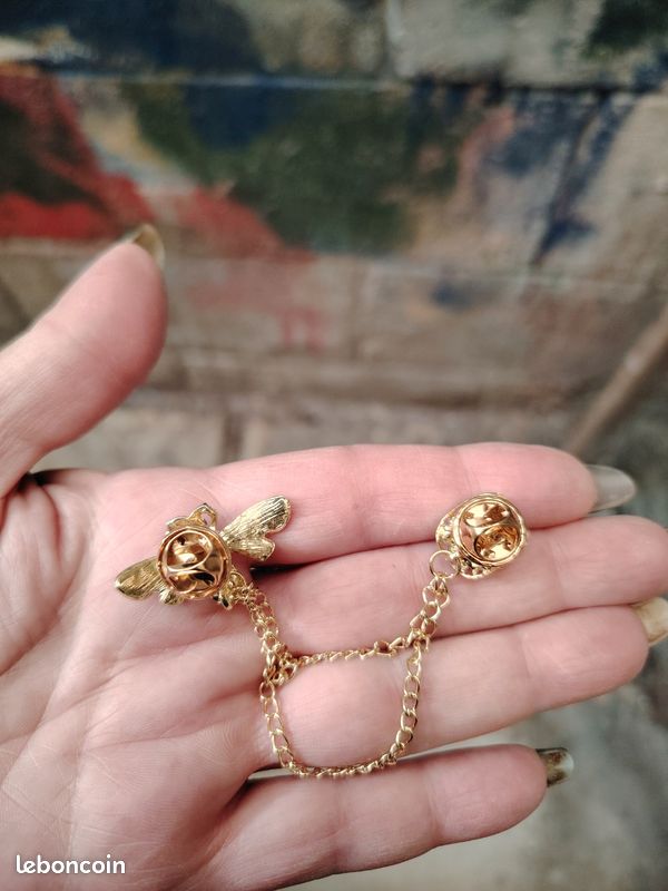 Broche double combinaison abeille et strass (image 5)