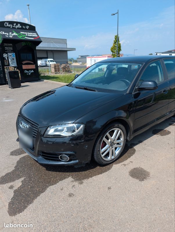 AUDI A3 Sportback Sline 2.0 TFSI 200ch (image 1)