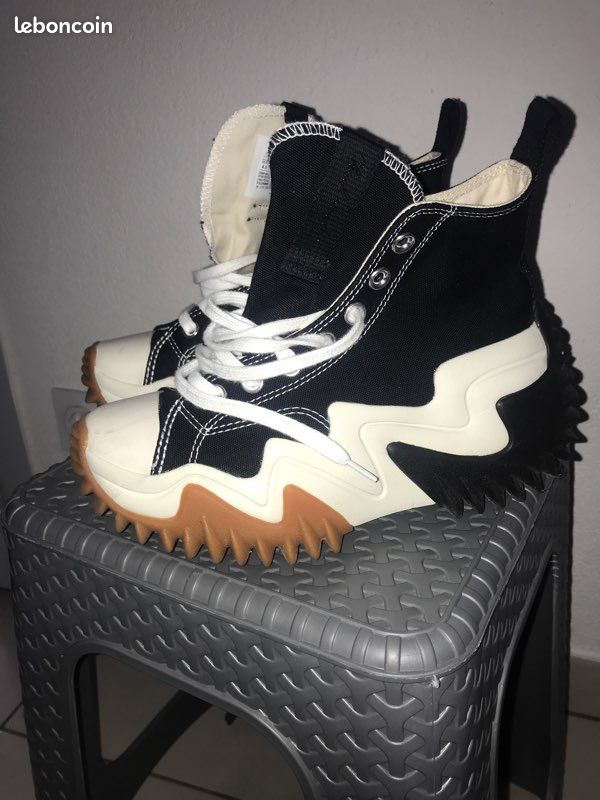 Converse Motion (image 1)