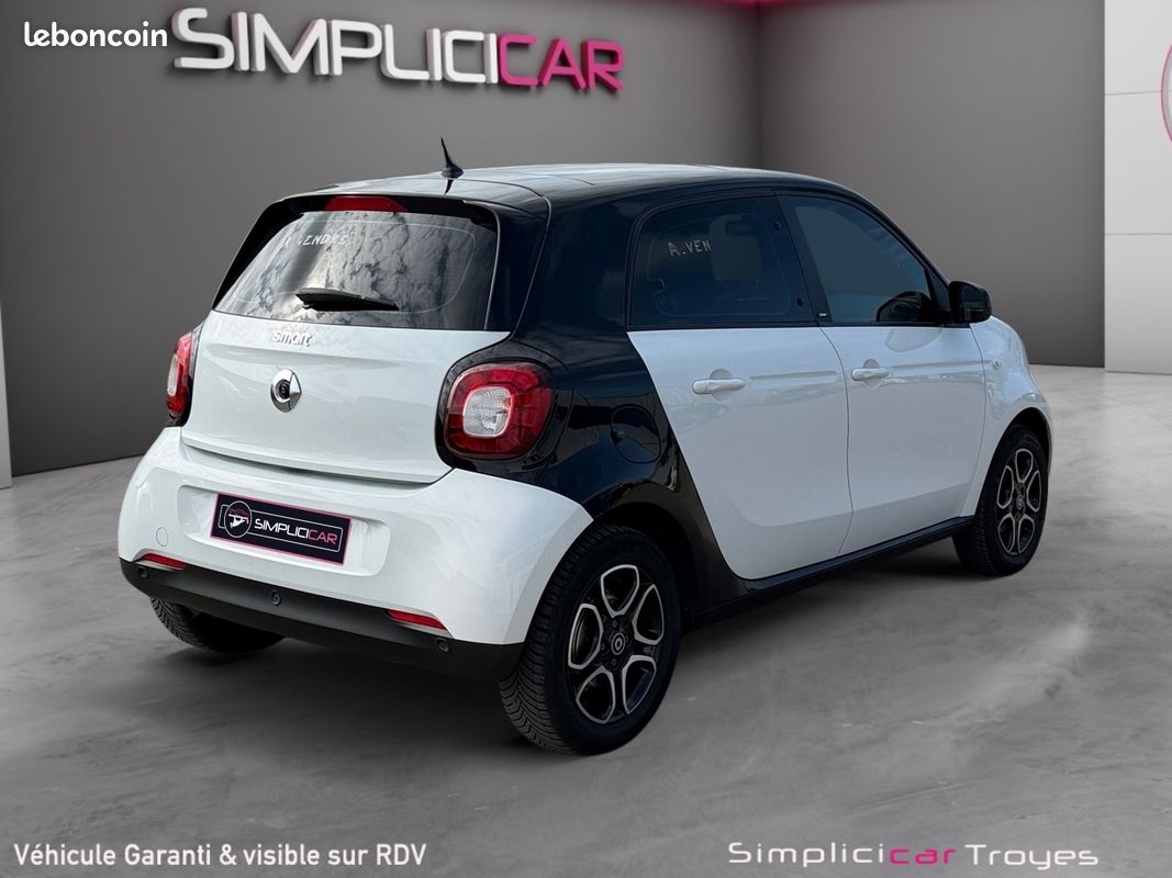 SMART FORFOUR II 0.9 90 PASSION TWINAMIC BVA6 90Ch Garantie 12 mois (image 7)