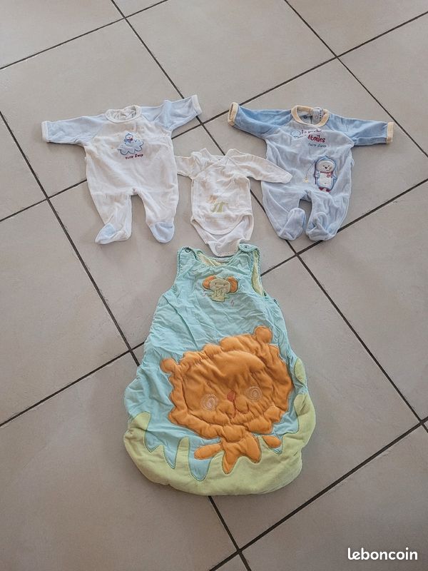 Lot vêtements bébé (image 1)
