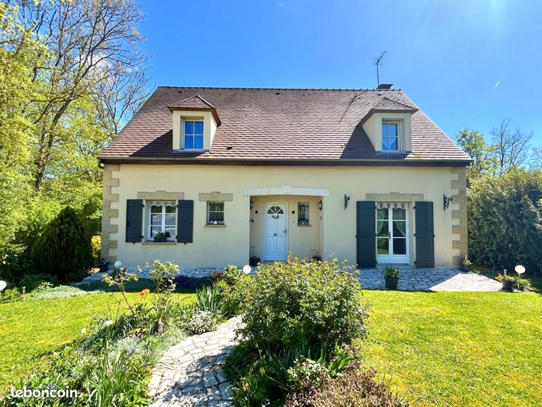 Maison 7 pièces 148 m² · à Armancourt · 148 m² · 368 000 €