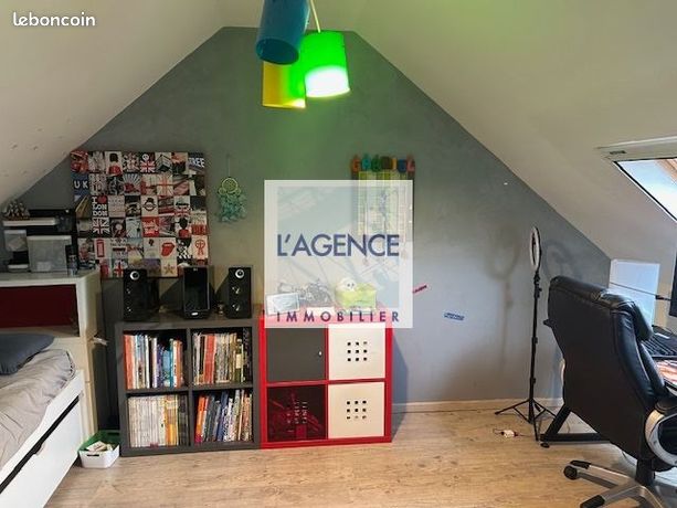 https://img.leboncoin.fr/api/v1/lbcpb1/images/ff/60/a5/ff60a57321a253ddae7746bfe3aa25607bda34a1.jpg?rule=ad-image