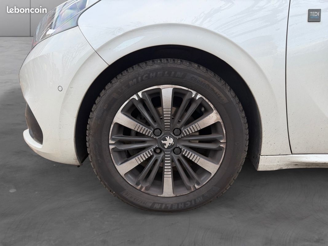 PEUGEOT 208 PureTech 110ch Tech Edition - Distribution Neuve - Entretien à jour - Caméra de recul (image 19)