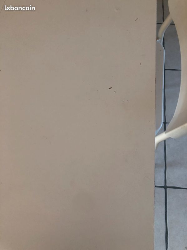 Table et deux chaises IKEA (image 4)