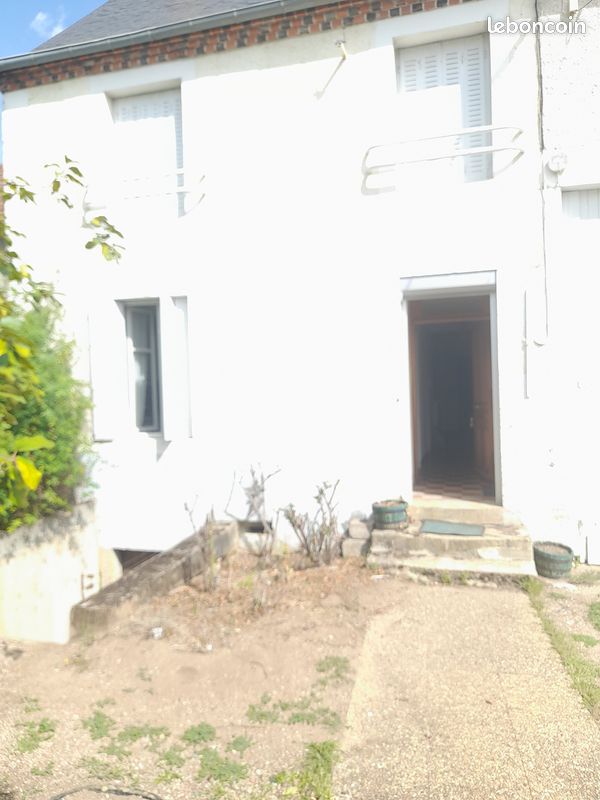 Maison 6 pièces 107 m² · à Châteaumeillant · 107 m² · 112 000 €