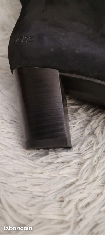 Magnifiques Bottines ou Boots Veau Nubuck Noir ARCHE Pointure 40 Semelle Latex TBE (image 5)