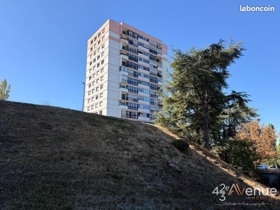 Appartement 5 pièces 98 m² · à Villars · 98 m² · 137 000 €