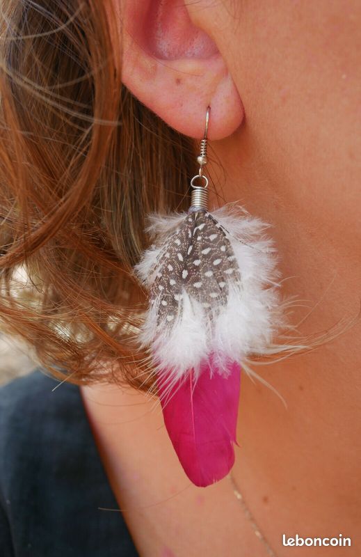 Boucles D'oreilles Plume apache rose fuschia Artisanat Amérindien (image 1)
