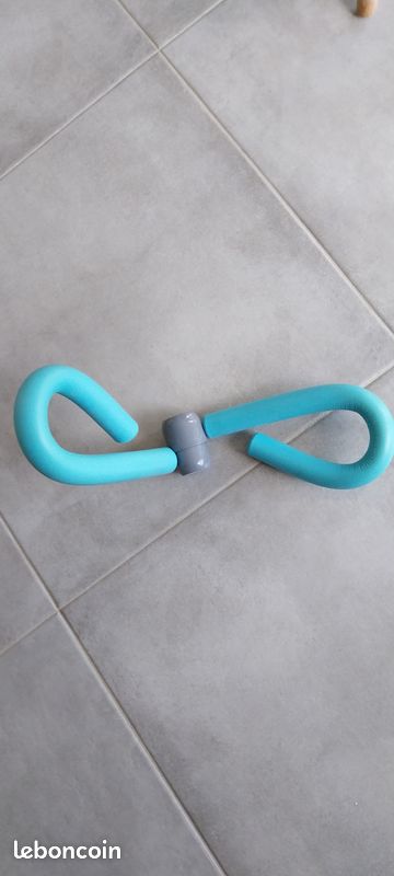 Presse Jambes Compact Appareil Fitness Cuisses Et Bras Relaxdays - Multifonction Maison - Turquoise Entraîneur Cuisses Multifonction Presse Jambes Compact Appareil Fitness Cuisses Et Bras Relaxdays - Multifonction Maison - Turquoise Entraîneur Cuisses Multifonction