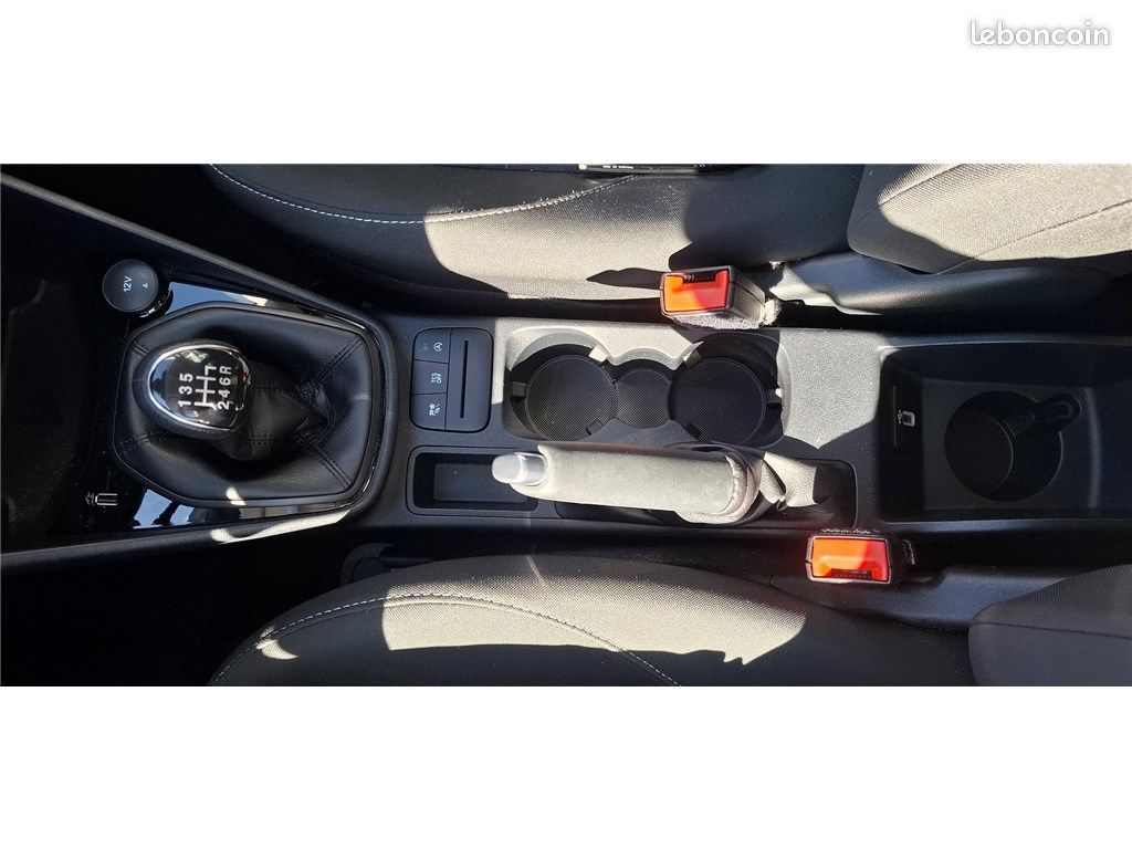 Ford Fiesta VII 1.0 ECOBOOST 95 CH S&S BVM6 Cool & Connect (image 24)