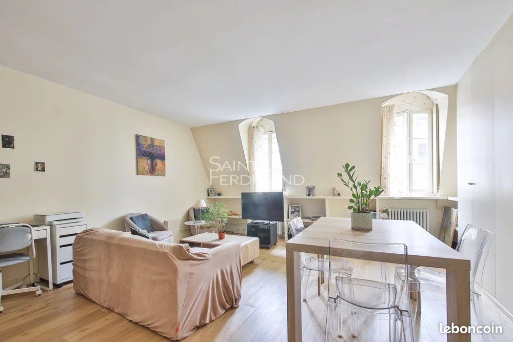 Appartement 2 pièces 54 m² · à Paris · 54 m² · 625 000 €