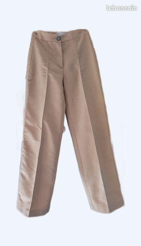 Pantalon beige femme Bershka Vêtements