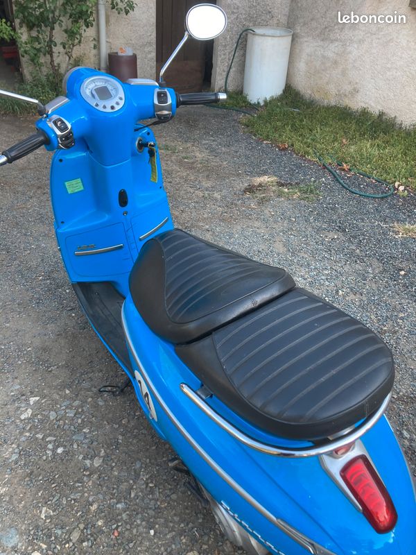 Django 125 Peugeot scooter (image 2)