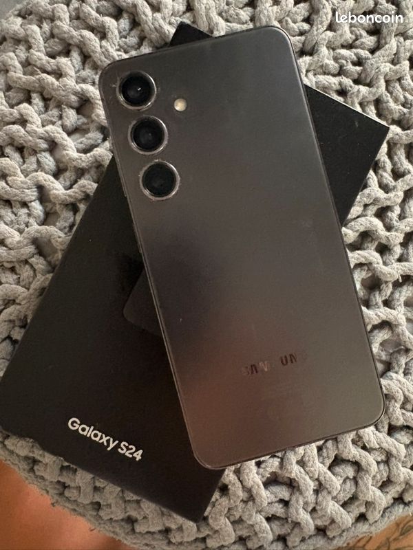 Samsung S24 (image 2)