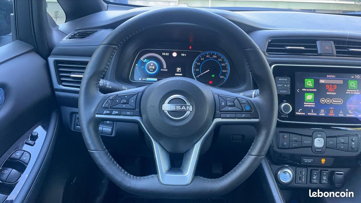 Nissan Leaf II 62 kWh 218 Tekna (image 24)
