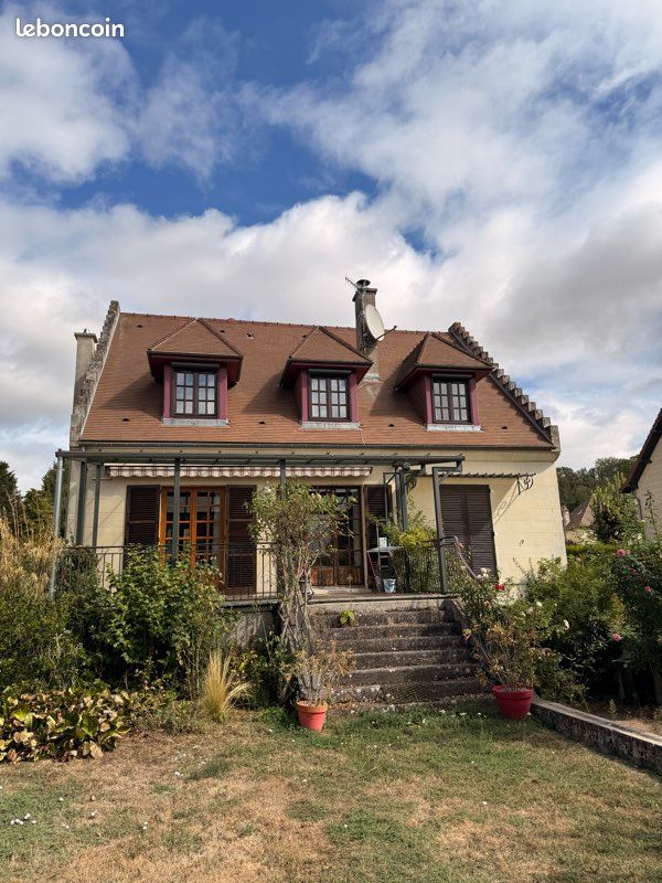 Maison 8 pièces 169 m² · à Bucy-le-Long · 169 m² · 240 000 €