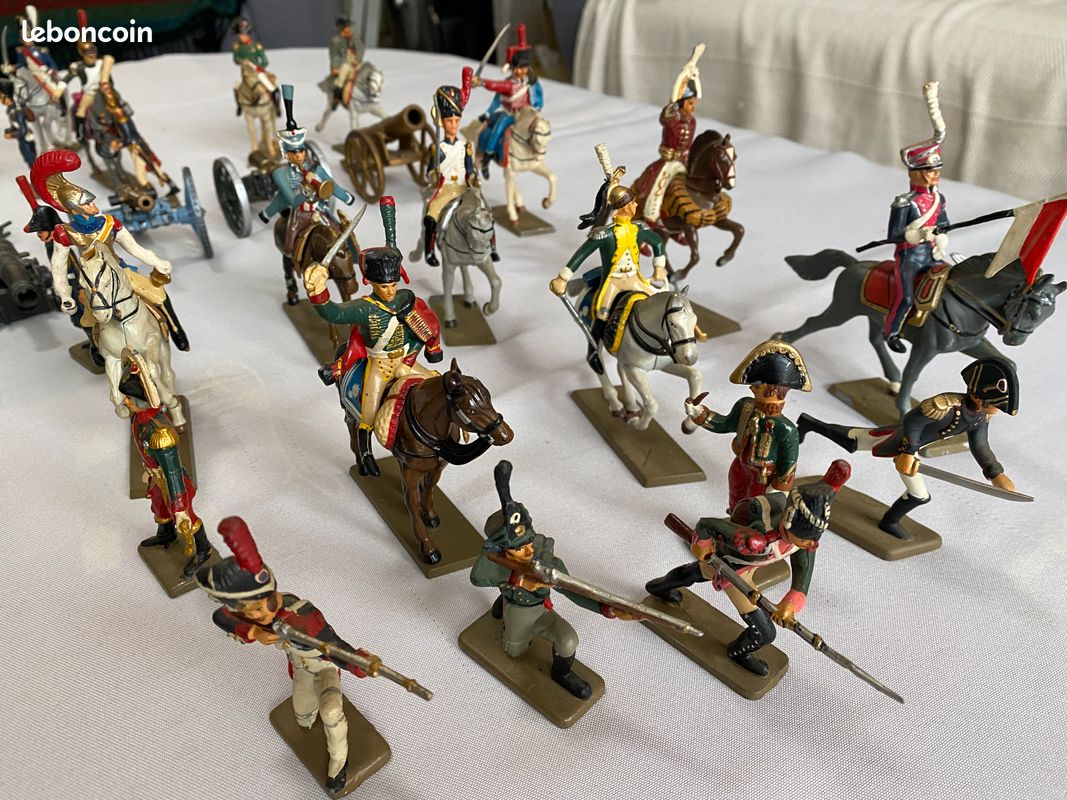 Lot De 12 Soldats En Plomb Peint Premier Empire Français - Échelle 1/50 (35mm) - Occasion