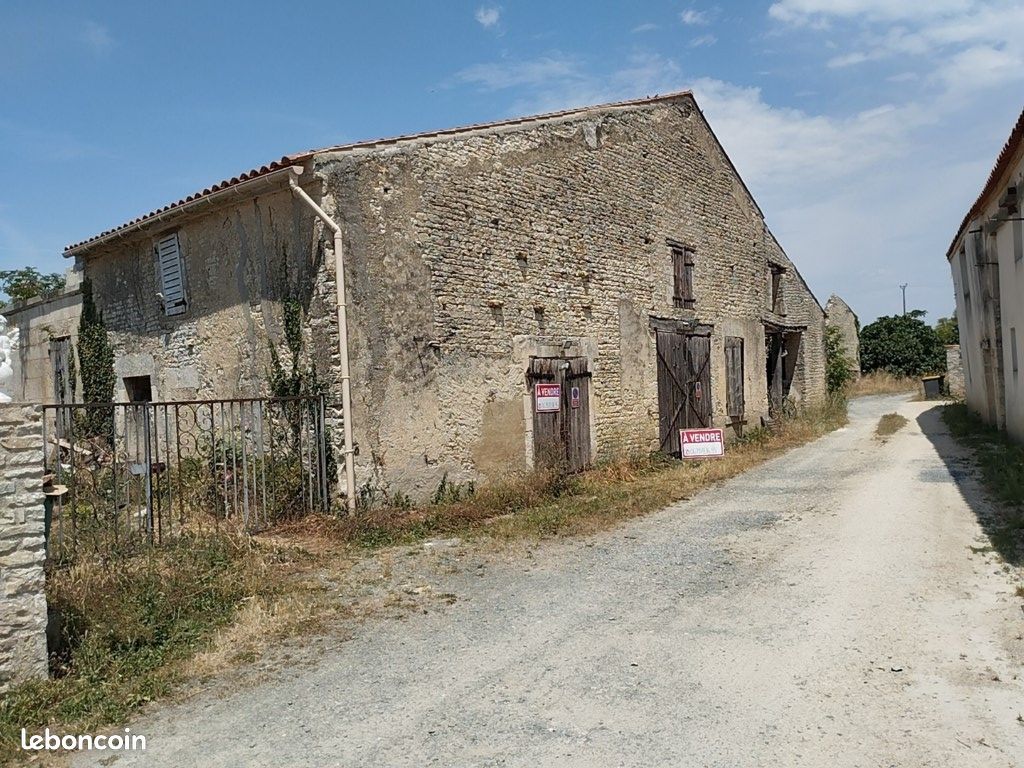 Maison 4 pièces 130 m² · à Saint-Georges-du-Bois · 130 m² · 69 000 €