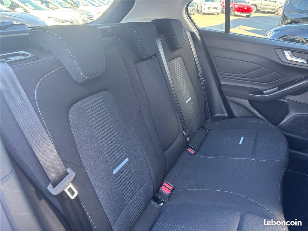 Ford Focus IV ACTIVE 1.0 ECOBOOST 155 S&S MHEV POWERSHIFT X Active X (image 35)