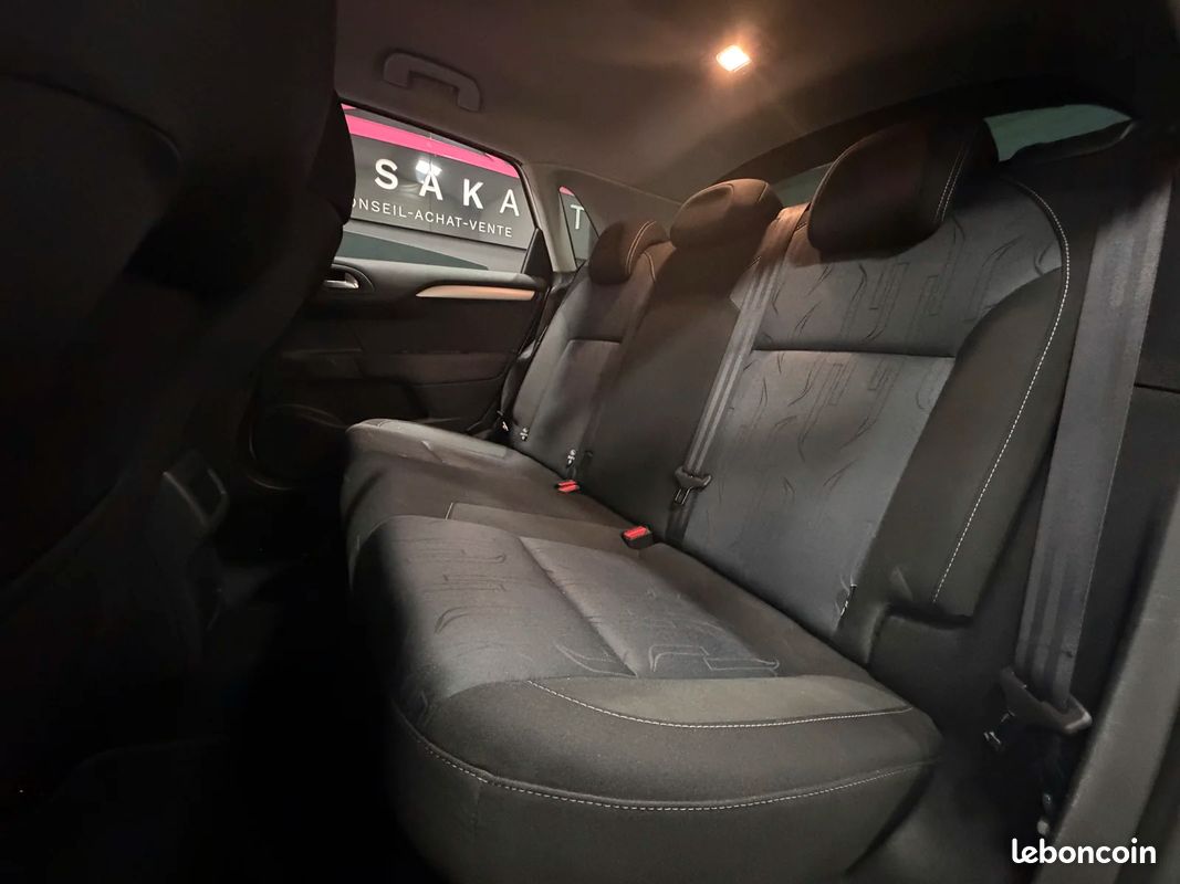 Citroën C4 1.6 HDI / ATTELAGE / CLIMATISATION (image 10)