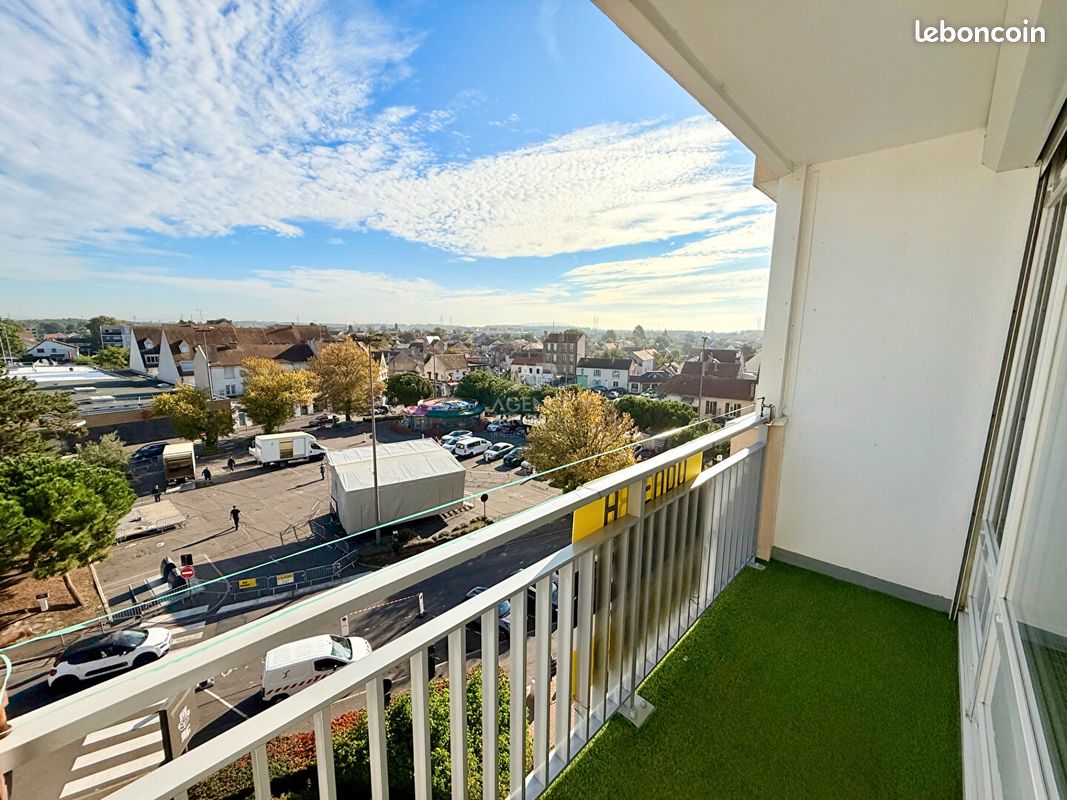 Appartement 4 pièces 90 m² · à Conflans-Sainte-Honorine · 90 m² · 241 000 €