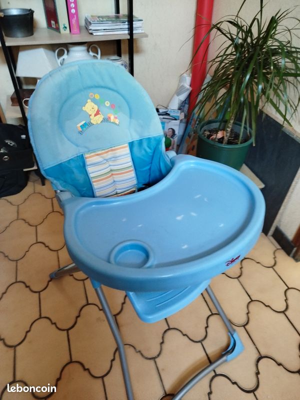 Chaise haute Disney Winnie l'ourson (image 2)