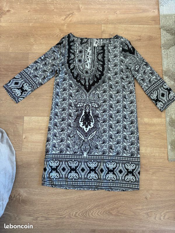 Lot de vêtements femme S/M – Vestes, blazers, tops & robes (image 10)