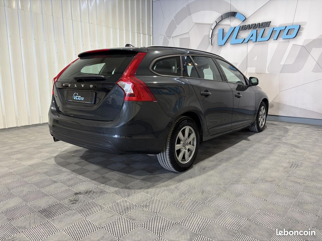 VOLVO V60 D2 115 ch Stop&Start Kinetic Business (image 5)