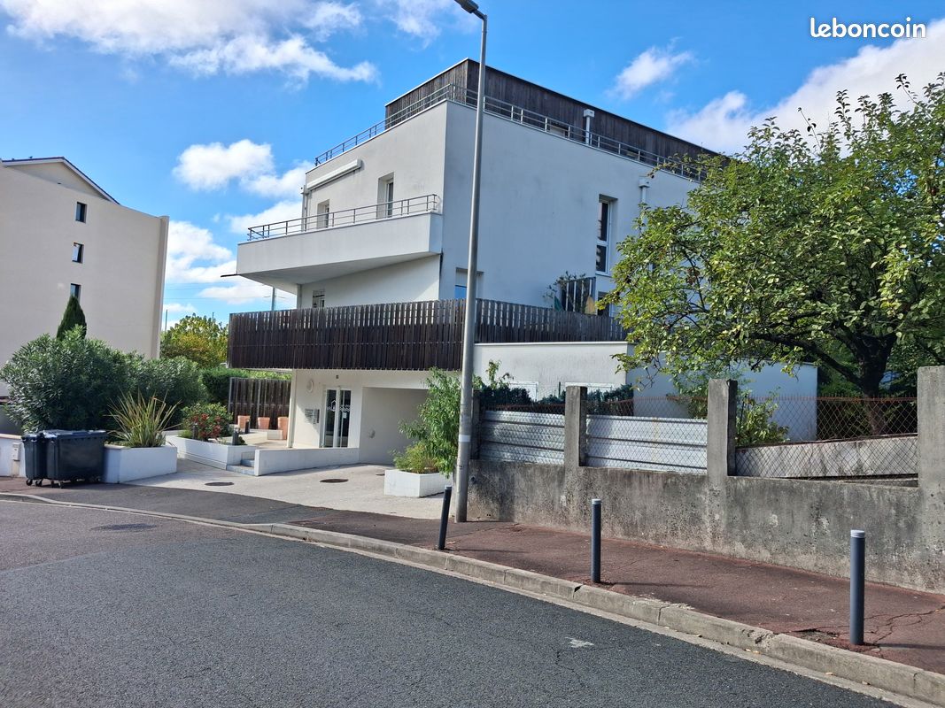 Appartement 2 pièces 48 m² · à Mérignac · 47,7 m² · 891 €/mois