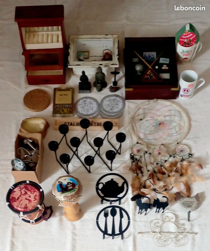 Lot Divers Articles pour Brocante, Donne Divers Cadres Neufs (image 3)