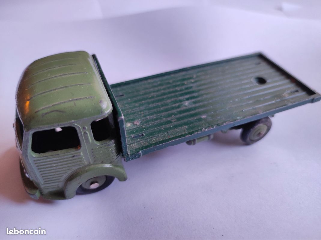 Camion Dinky Toys - Simca Cargo 33 - Jouet Ancien Collection - Occasion