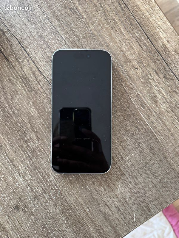 Iphone 15 reconditionné (image 2)