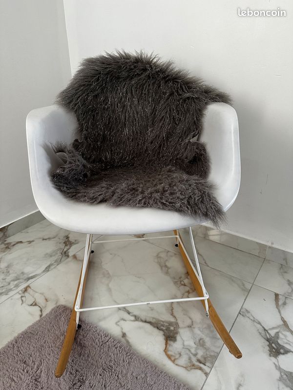 Chaise à bascule (image 1)