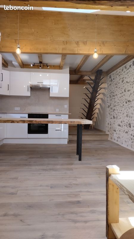 Appartement 4 pièces 82 m² · à Albertville · 82 m² · 1 100 €