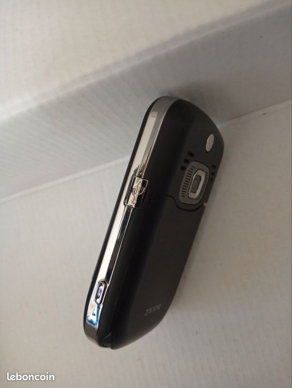 Téléphone Mobile ZTE X760 - Rare Pour Collection - Jamais Utilisé