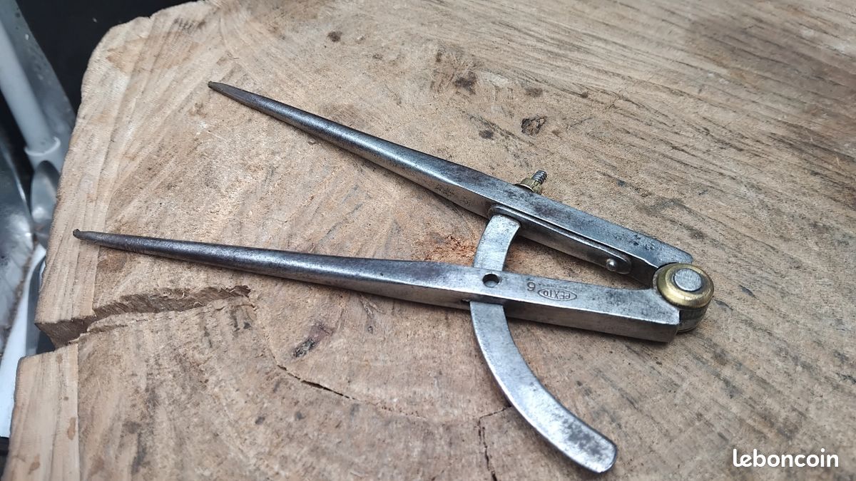 OUTIL ANCIEN/ART POPULAIRE/ Grand compas fer forgé... EUR 100,00 - FR