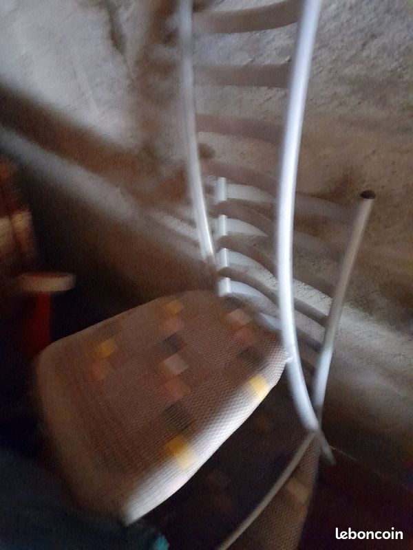 Vend 6 chaise idéal petit budget ... (image 1)