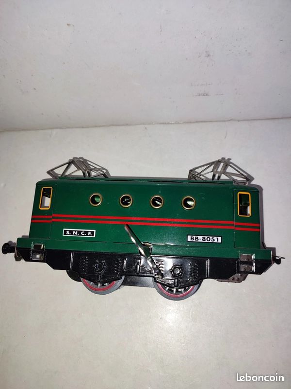 HORNBY éch 0 motrice électrique BB 8051 SNCF -Av/mort/Ar OK -Tole du toit tordue