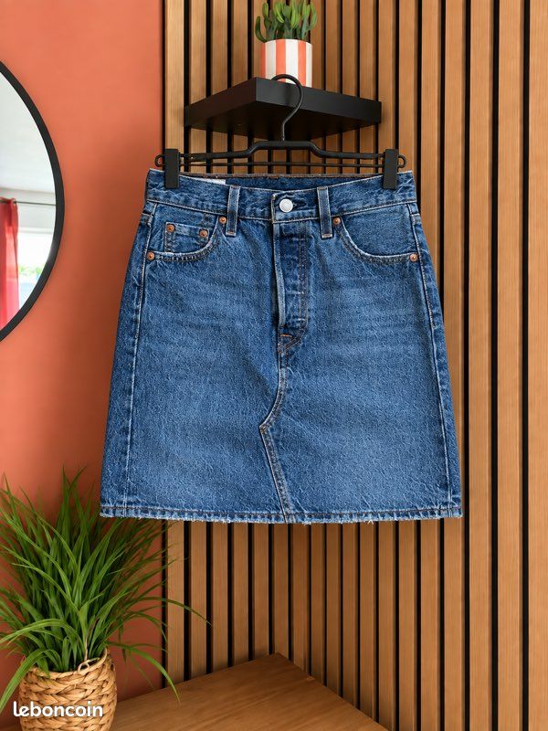 Jolie jupe Levi’s neuve T.34 (image 1)