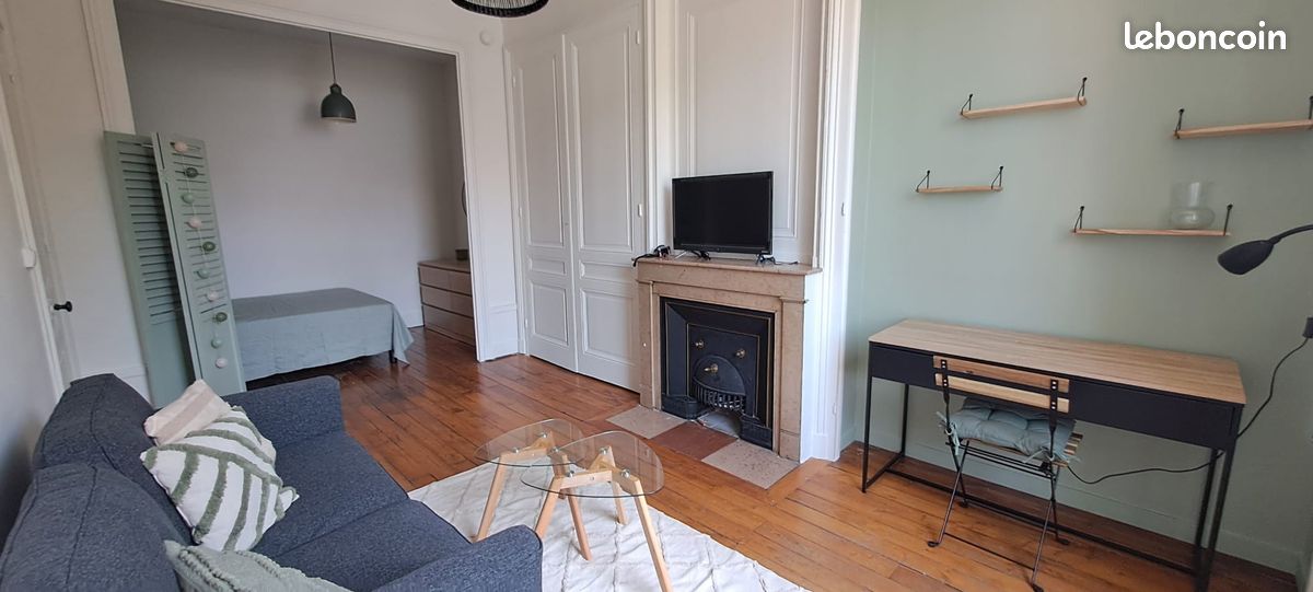 Appartement 1 pièce 33 m² · à Oullins-Pierre-Bénite · 33 m² · 830 €