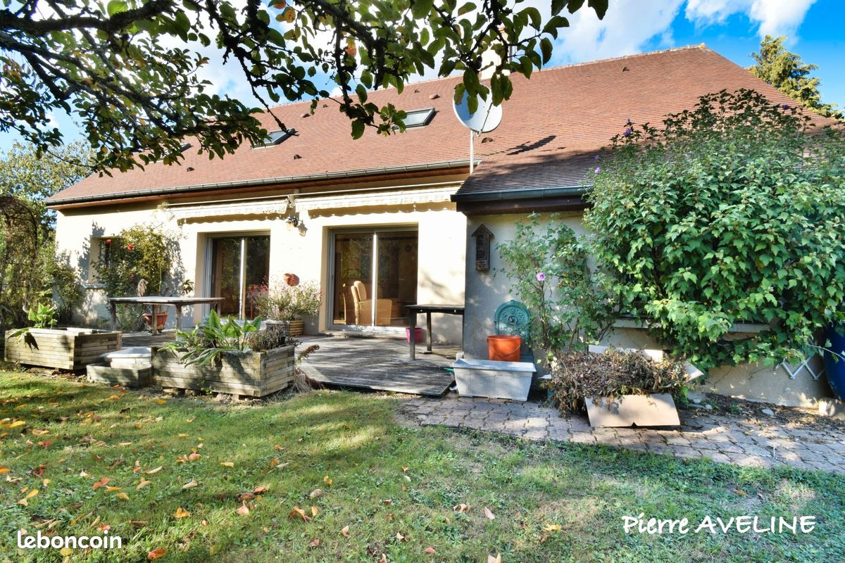 Maison 7 pièces 152 m² · à Brou · 152 m² · 226 000 €