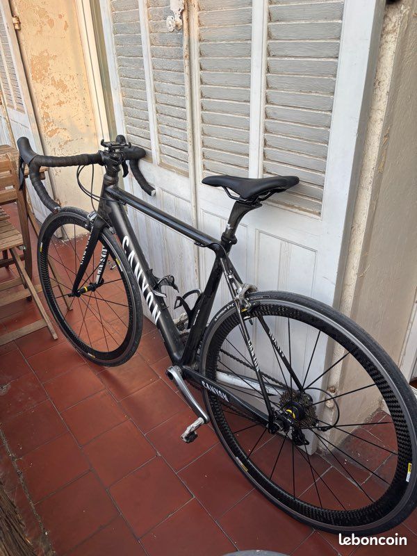 Vélo de route Canyon (image 2)