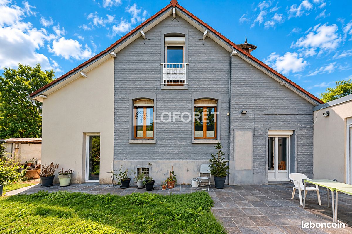 Maison 7 pièces 189 m² · à Douai · 189 m² · 299 600 €