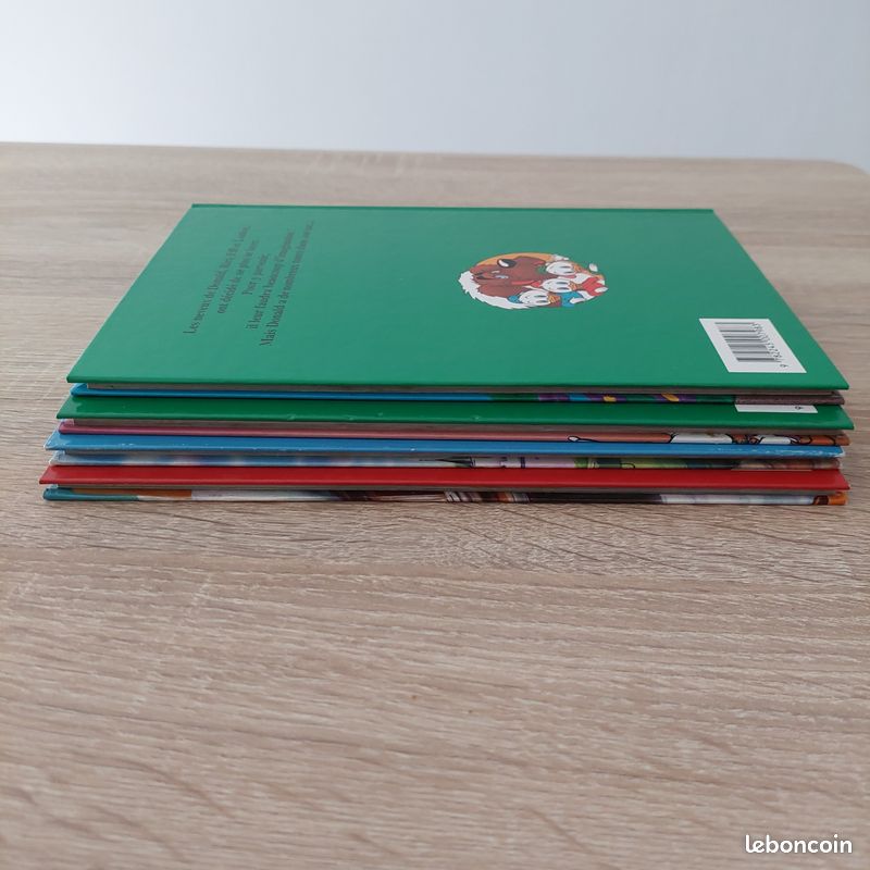 LOT DE 4 LIVRES DISNEY : Aventures à Disneyland Paris, Le Noël d’Oncle Picsou, La surprise de Noël et Trois neveux très malins (image 8)