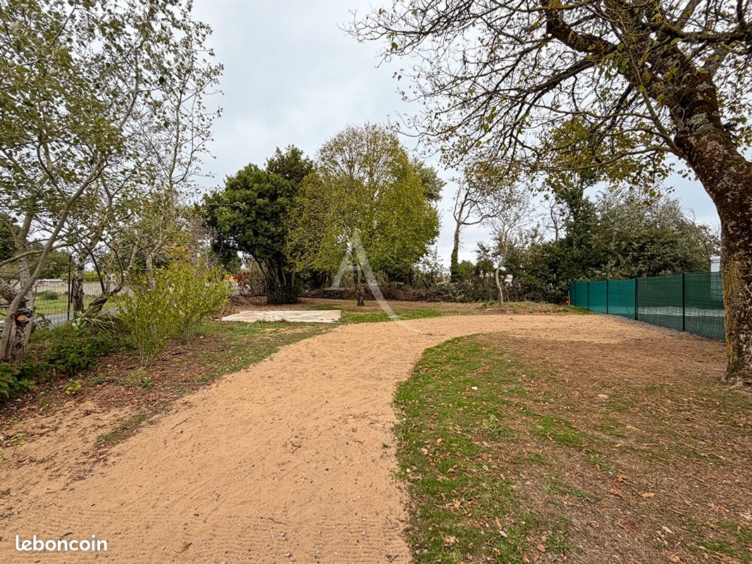 Terrain 465 m² · à Saint-Jean-de-Monts · 465 m² · 69 500 €