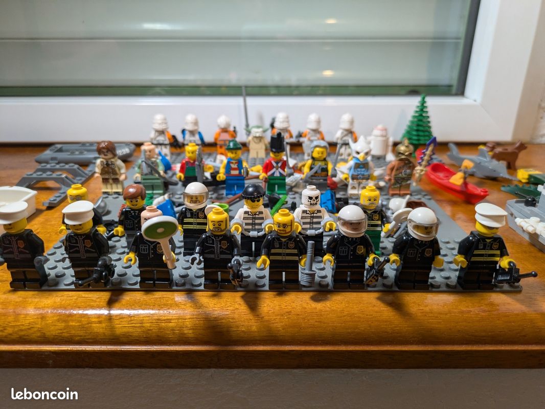 Lego Stars Wars / Pirates / Police (image 9)