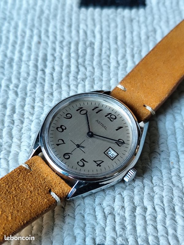 Montre Bracelet Mécanique Vintage Astral - Occasion - Histoire Intéressante