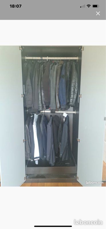 Armoire Pax IKEA 1 mètre avec portes miroirs 150 (image 2)