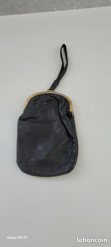 Pochette en cuir (image 1)
